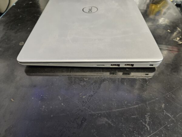 Dell Inspiron 13" Windows 11 - intel i5 - 8GB Ram - 256GB SSD - £249.99